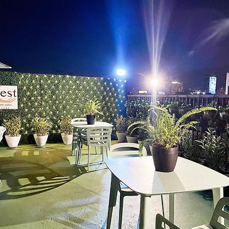 Nest Fort Bgc Makati City Kültér fotó